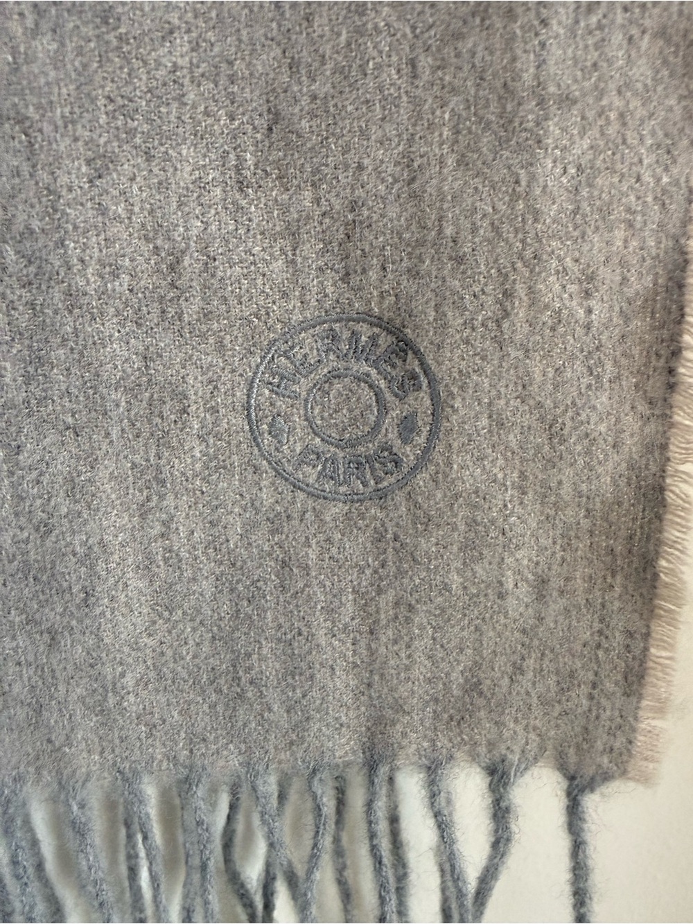 Hermes Gray H Perpetuel Cashmere Scarf with Subtle Multicolor Stitching - Picture 5 of 6